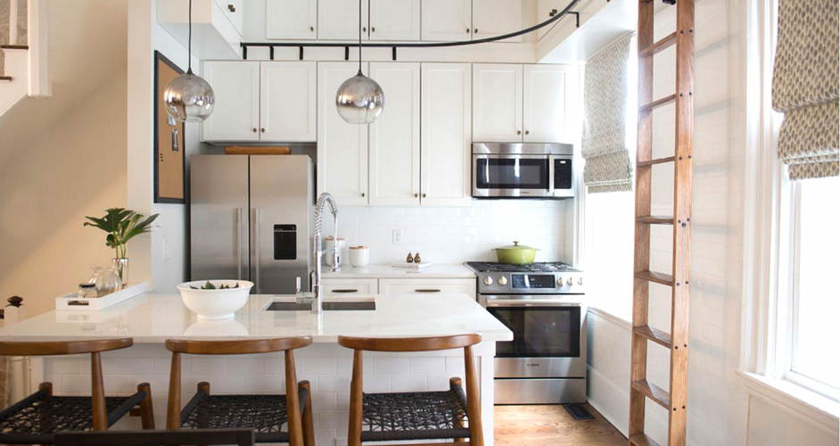 The Best Color Solutions for a Harmonious Small Kitchen