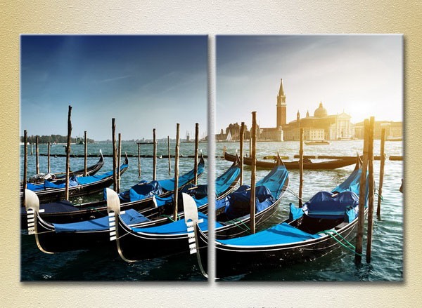 Gondolas In Venice22